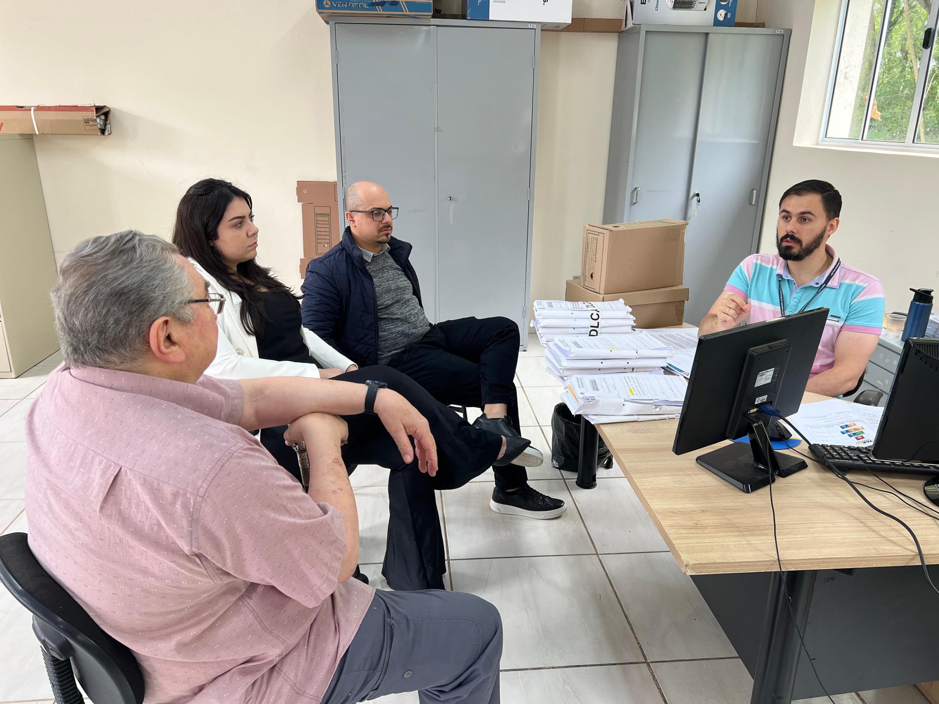 Equipe de Transi&ccedil;&atilde;o Democr&aacute;tica do Prefeito eleito realiza primeira visita t&eacute;cnica &agrave;s Sec (2)