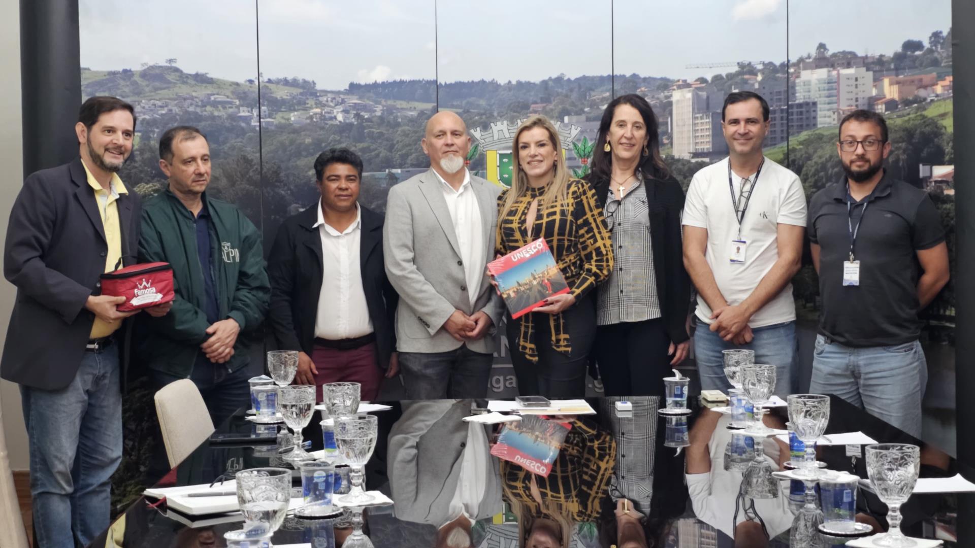 Visita c&ocirc;nsul Tchequia 01