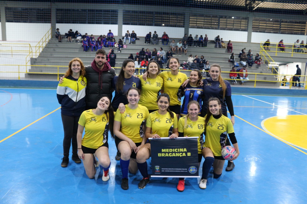 Goleadas marcam início da Copa Bragança Regional de Futsal Feminino 2022 (15)