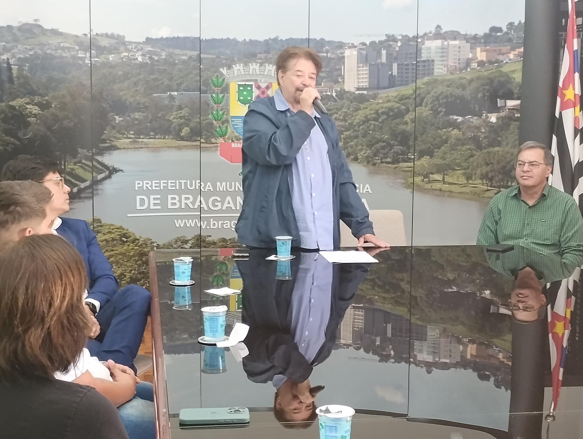 Entrega Trof&eacute;u Festival Estudantil 11