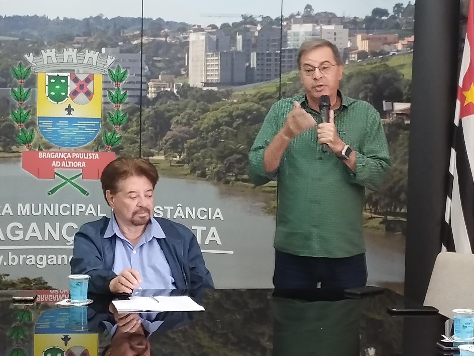 Entrega Trof&eacute;u Festival Estudantil 12