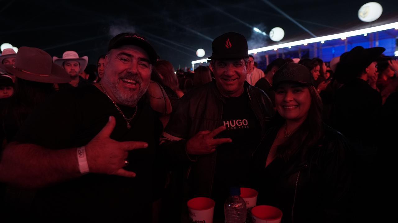 Arena lotada e grandes shows marcam a segunda noite da 59&ordf; Expoagro e 32&ordf; Festa do Pe&atilde;o de Boiadeiro (29)