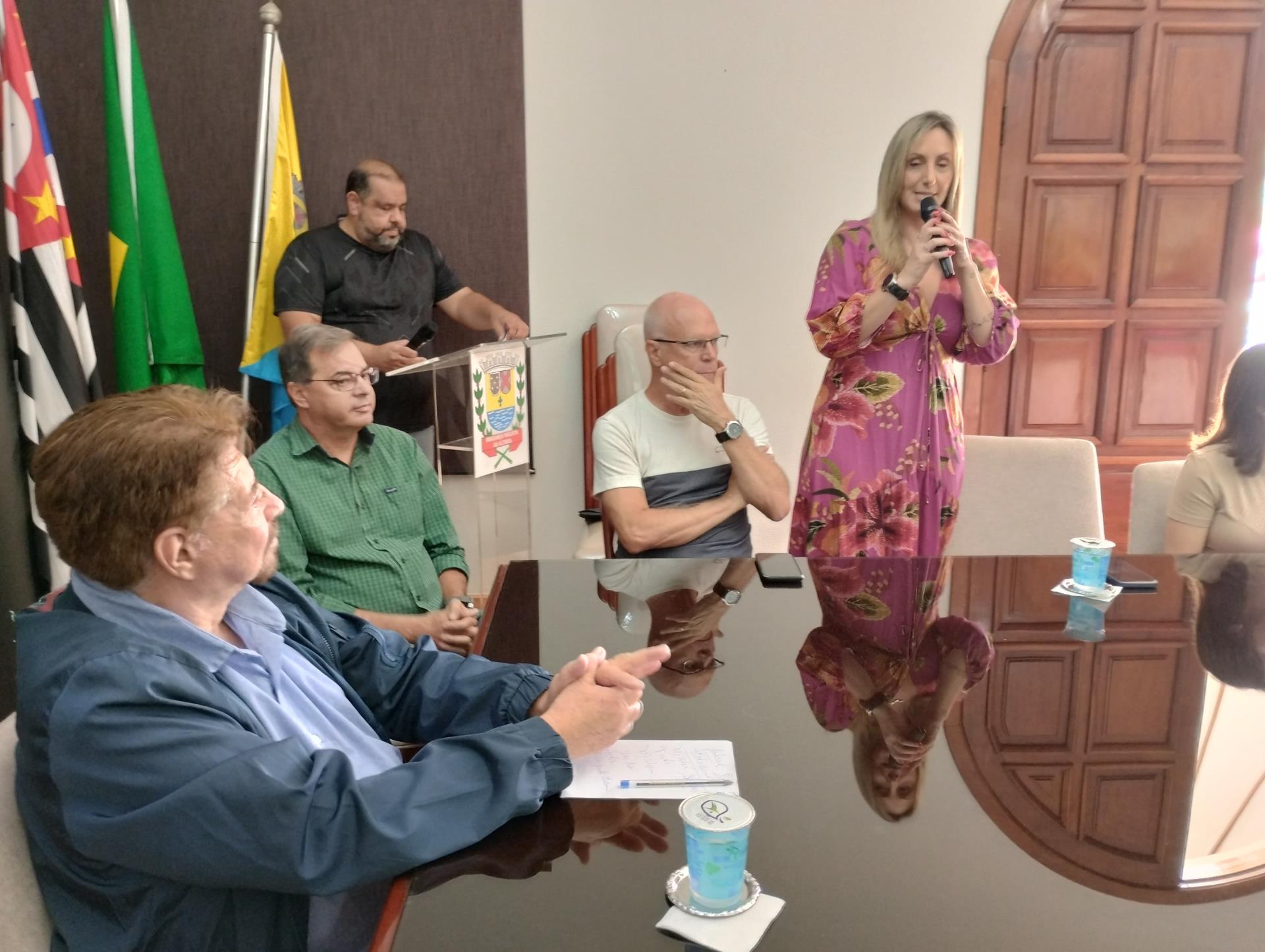 Entrega Trof&eacute;u Festival Estudantil 13