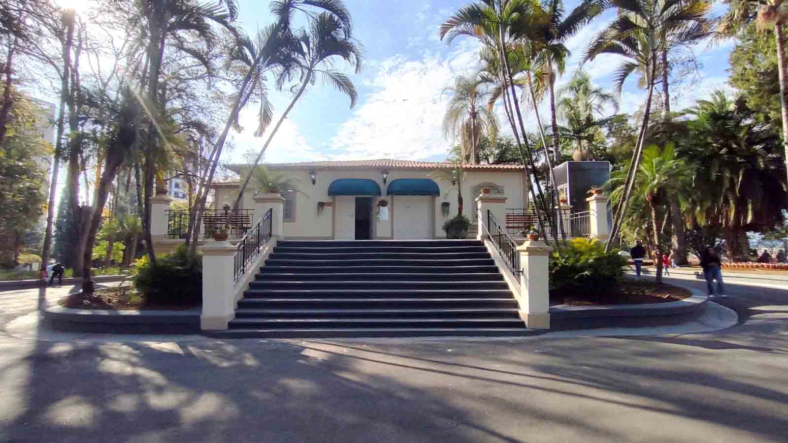 Inaugura&ccedil;&atilde;o do Jardim P&uacute;blico atrai centenas de visitantes (21)