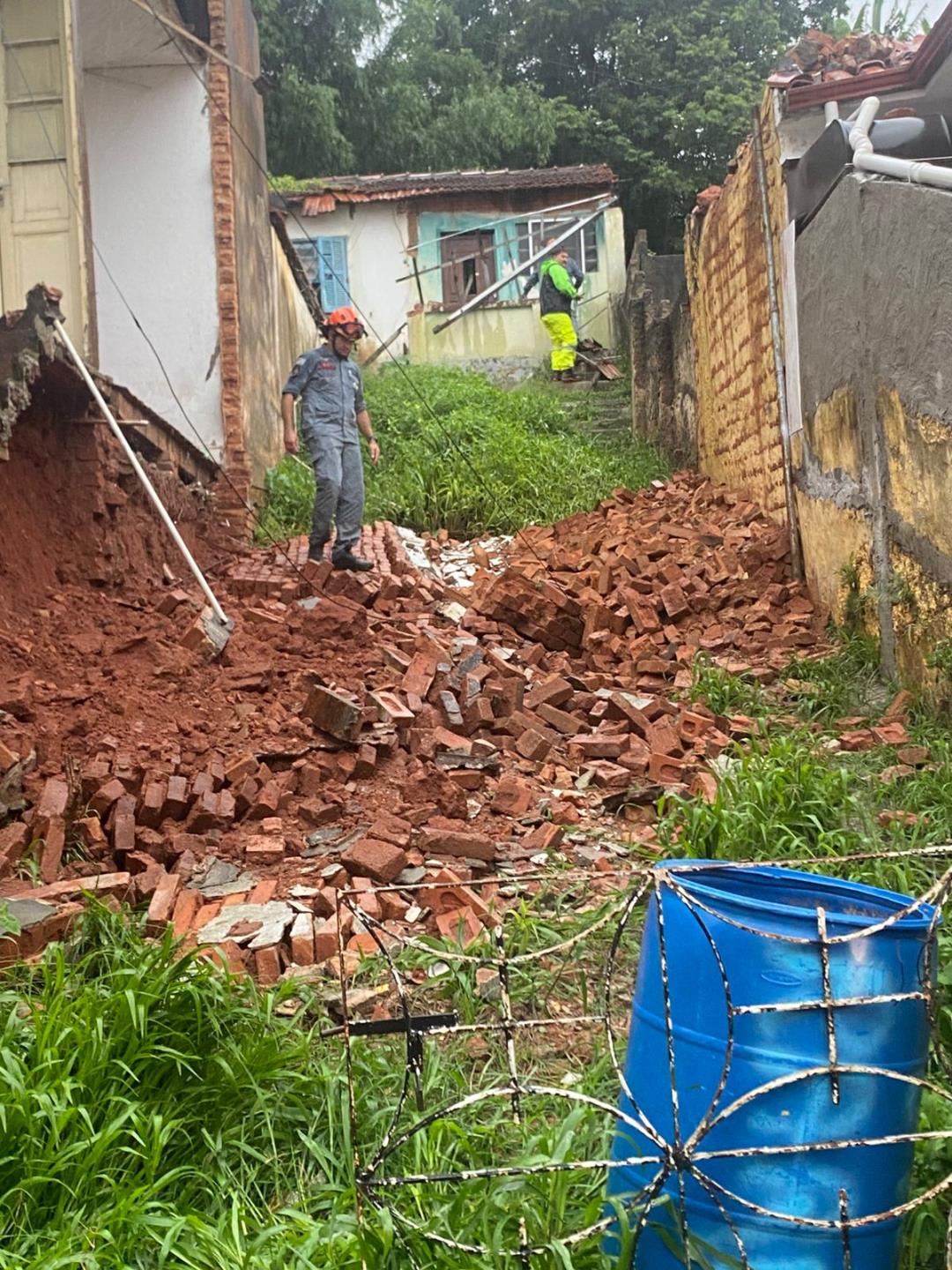 RUA S&Atilde;O PAULO 166 FOTO 1