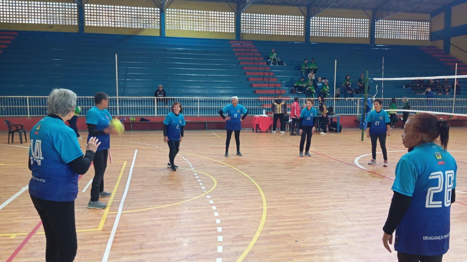 Voleibol Adaptado Feminino de Bragan&ccedil;a Paulista participa de fase regional em Campo Limpo (2)