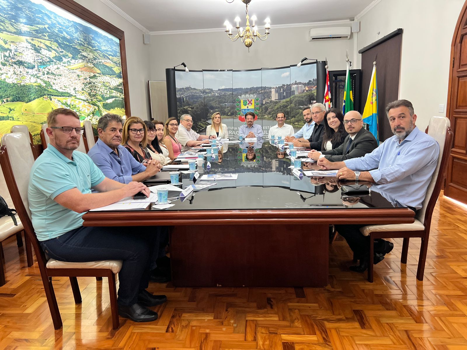 01.11.2024 Transi&ccedil;&atilde;o Democr&aacute;tica de Governo em Bragan&ccedil;a Paulista inicia para facilitar continuidade administrativa (2)