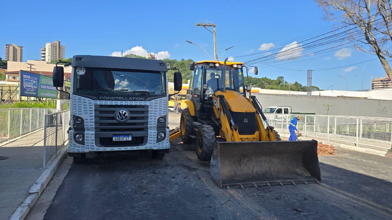 Ponte da Rua Felipe Siqueira passa por nova intervenção com acionamento de garantia da obra