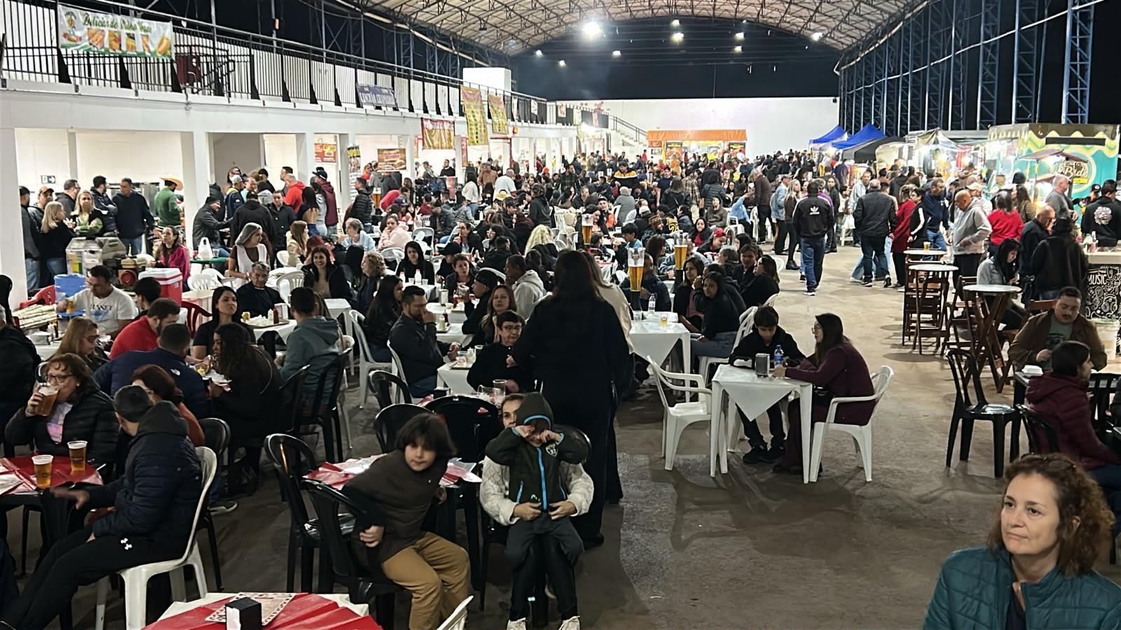 Festival de Inverno leva m&uacute;sica, gastronomia e lazer &agrave; Feira Noturna do Posto de Monta (2)