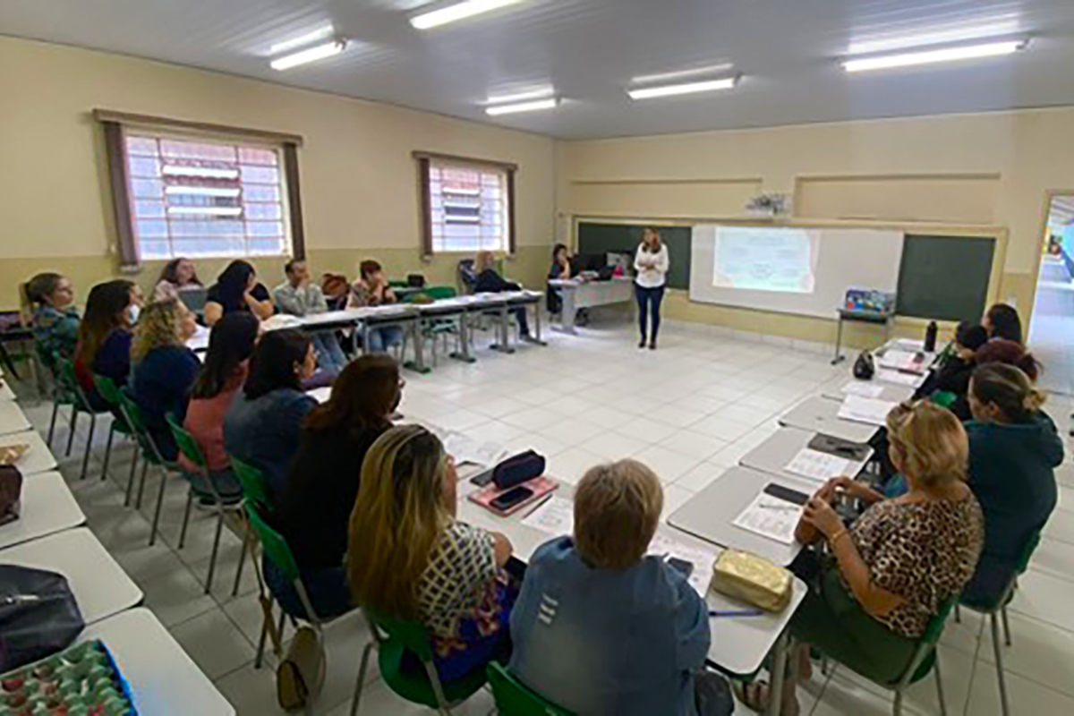03.05.2022 Alunos da rede municipal t&ecirc;m aulas de Educa&ccedil;&atilde;o Financeira e aprendem como poupar e investir (2)