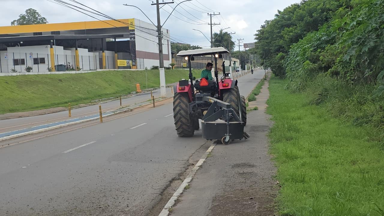 Moderniza&ccedil;&atilde;o na limpeza e manuten&ccedil;&atilde;o da cidade Foto 02