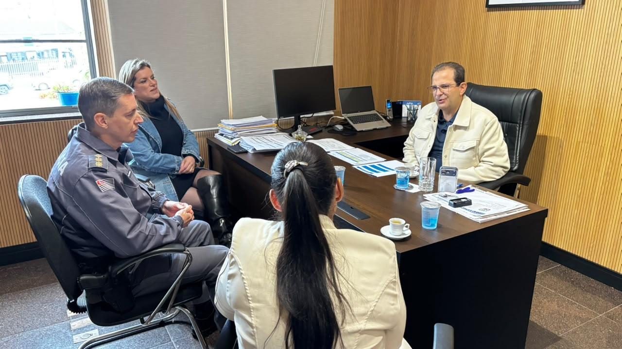Novo comandante do 34&ordm; BPMI &eacute; recebido na Prefeitura para fortalecer a&ccedil;&otilde;es de seguran&ccedil;a em Bragan&ccedil;a Paulista (3)