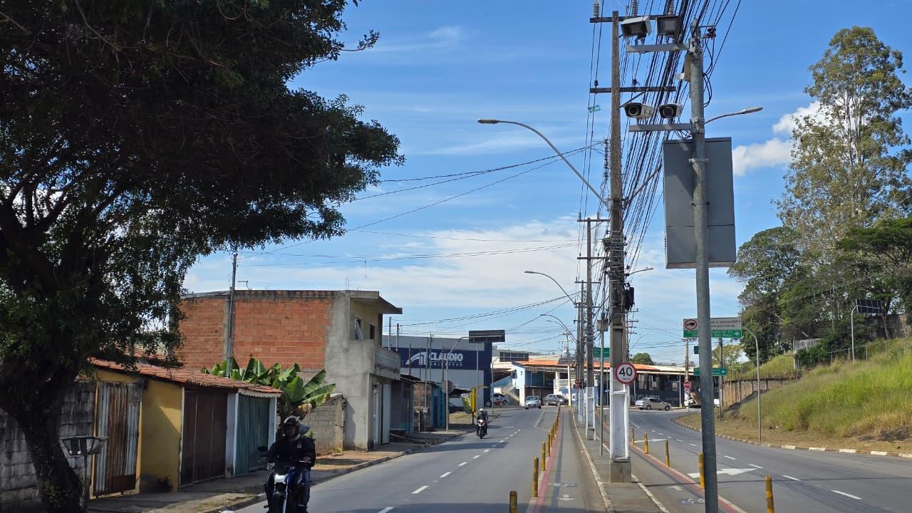 Lombada eletr&ocirc;nica entra em opera&ccedil;&atilde;o na Avenida dos Imigrantes a partir de 18 de maio Foto 02