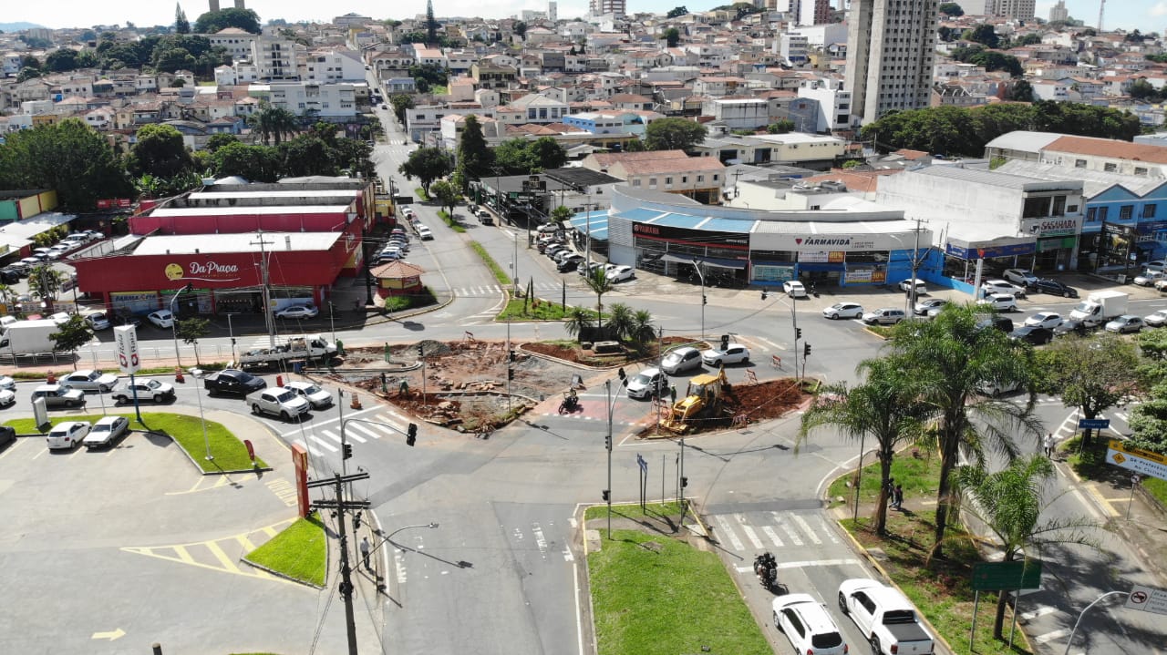 16.03.2023 Maior fluidez e segurança – Obras de adequação geométrica na “rotatória d (2)