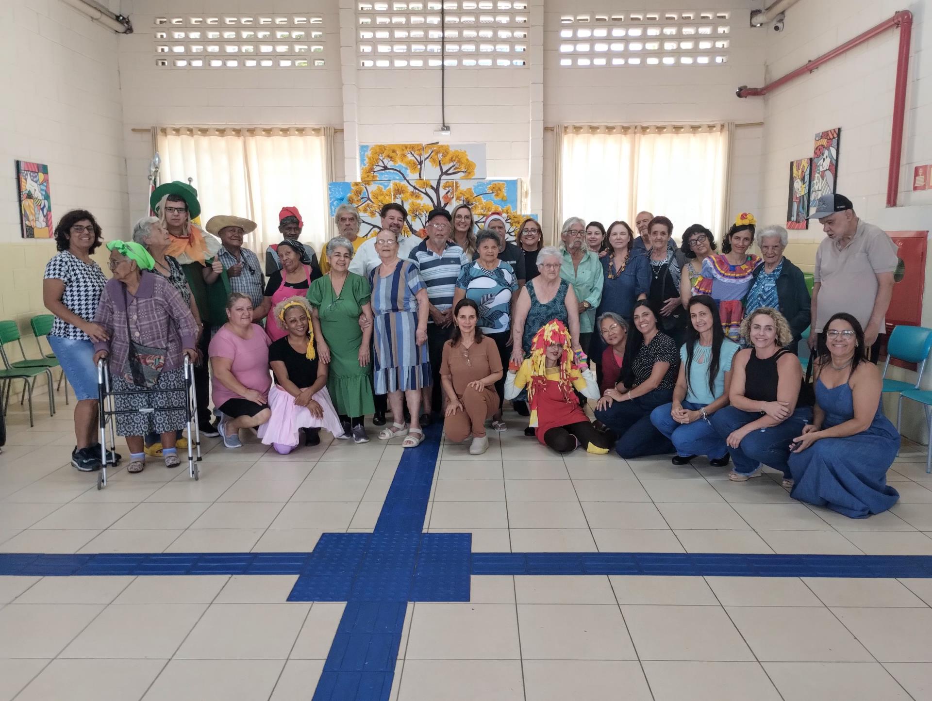 Centro Dia do Idoso promove teatro com tema “Sítio do Pica-Pau Amarelo” (2)