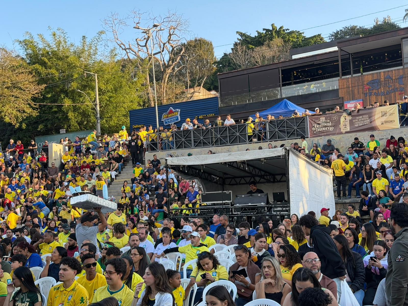 Fan Fest Bragan&ccedil;a 2026 re&uacute;ne grande p&uacute;blico na Arena do Lago 02