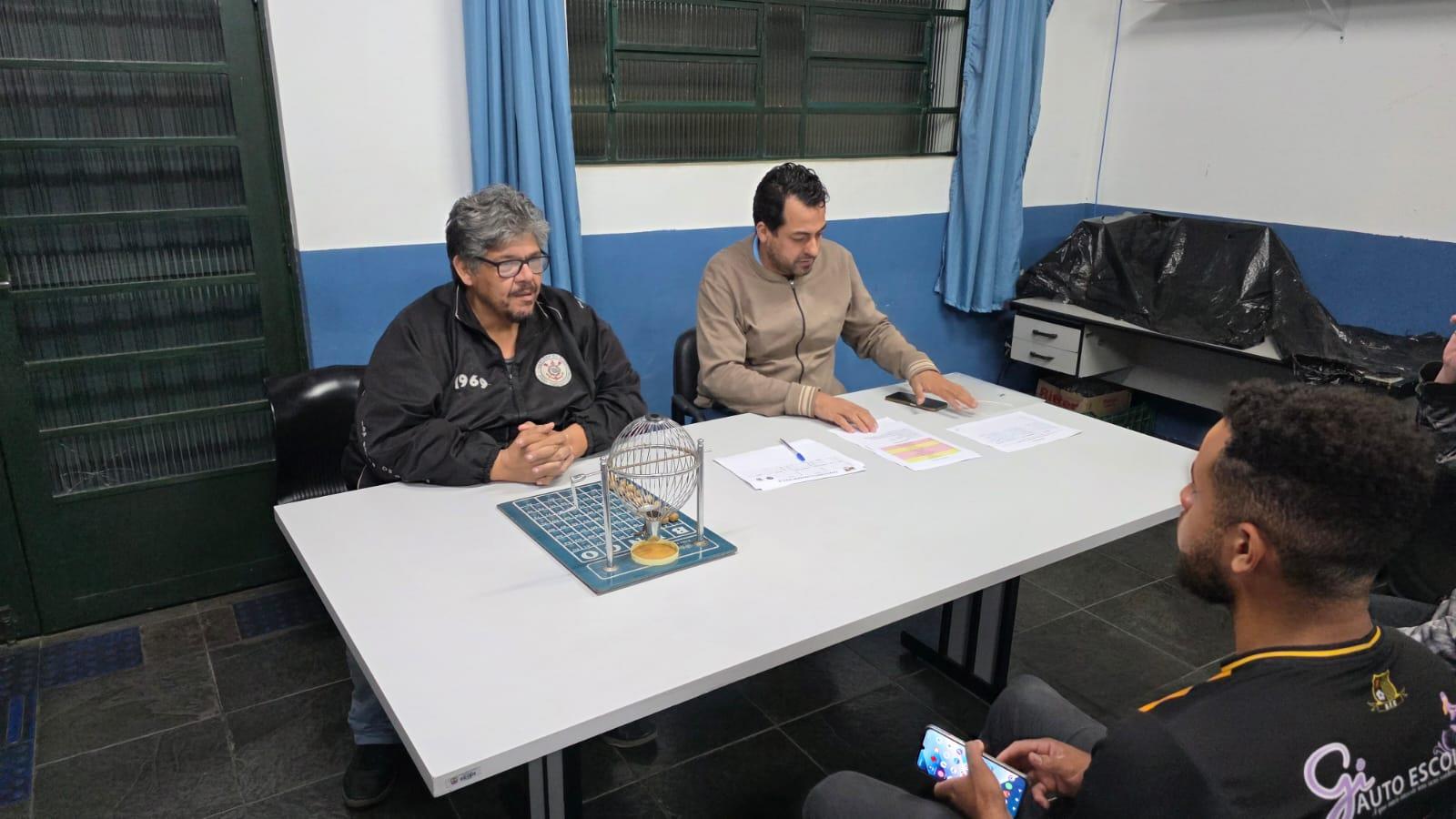 Definidos os grupos do Campeonato de Futebol Amador S&eacute;rie B Foto 02