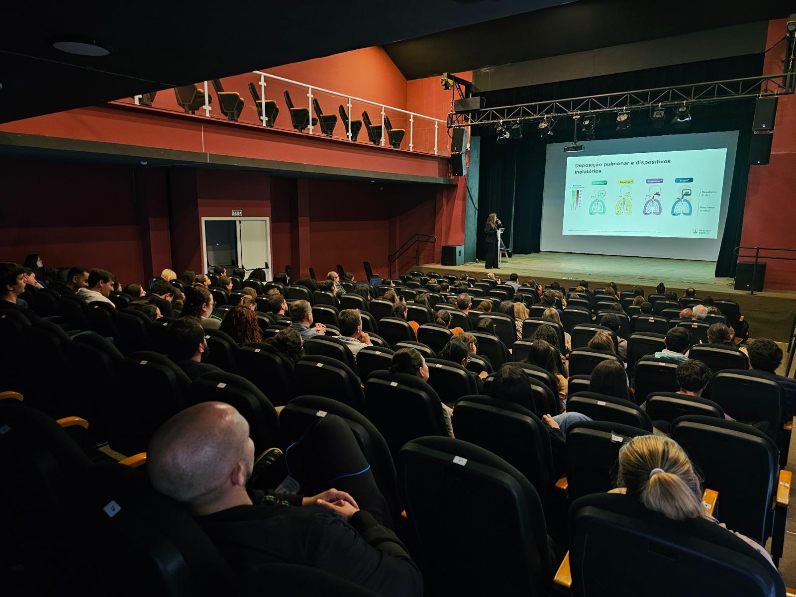 FOTO 2_CAPACITAÇÃO SOBRE DOENÇAS RESPIRATÓRIAS_23-10-2025