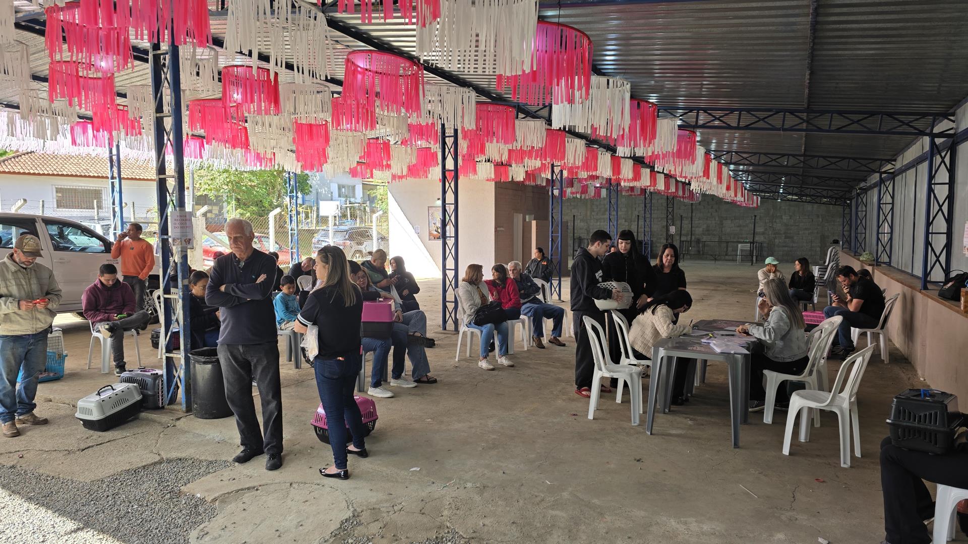 Mais cuidado e bem-estar Castramóvel atende moradores do Bom Retiro dos Bacci e região Foto 02
