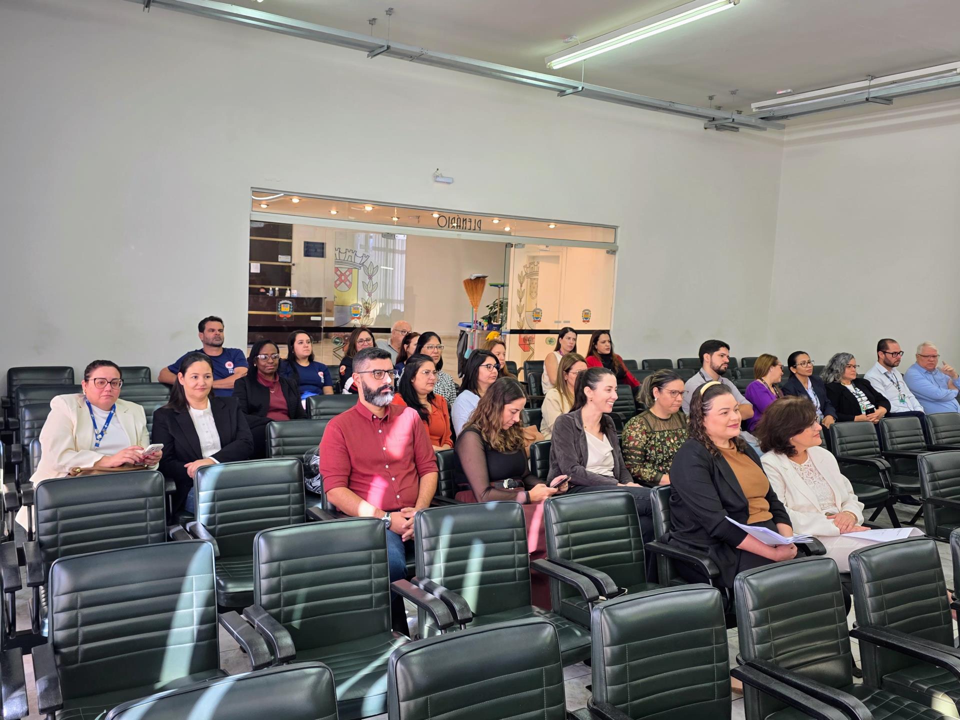 Secretaria Municipal de Saúde presta contas na Câmara Municipal referente ao 1º quadrimestre de 2026 Foto 02