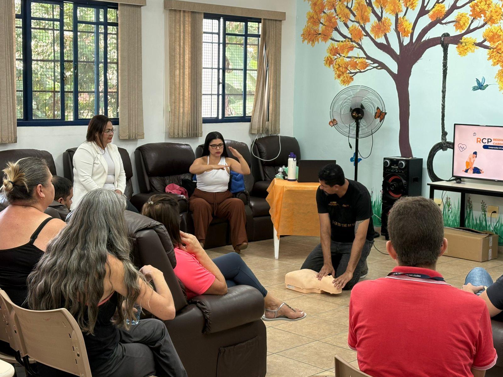 - Colaboradores da SEMADS participam de capacita&ccedil;&atilde;o em primeiros socorros (7)