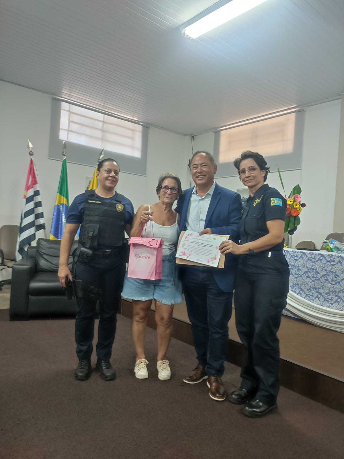 GCM Wilma Serbino de Souza recebeu a homenagem dia 9 pela manh&atilde;