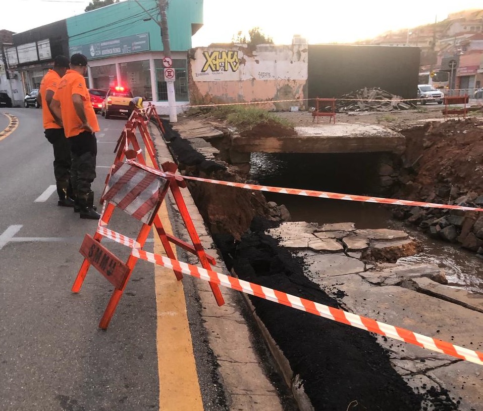 Av. Jos&eacute; Gomes da  Rocha Leal