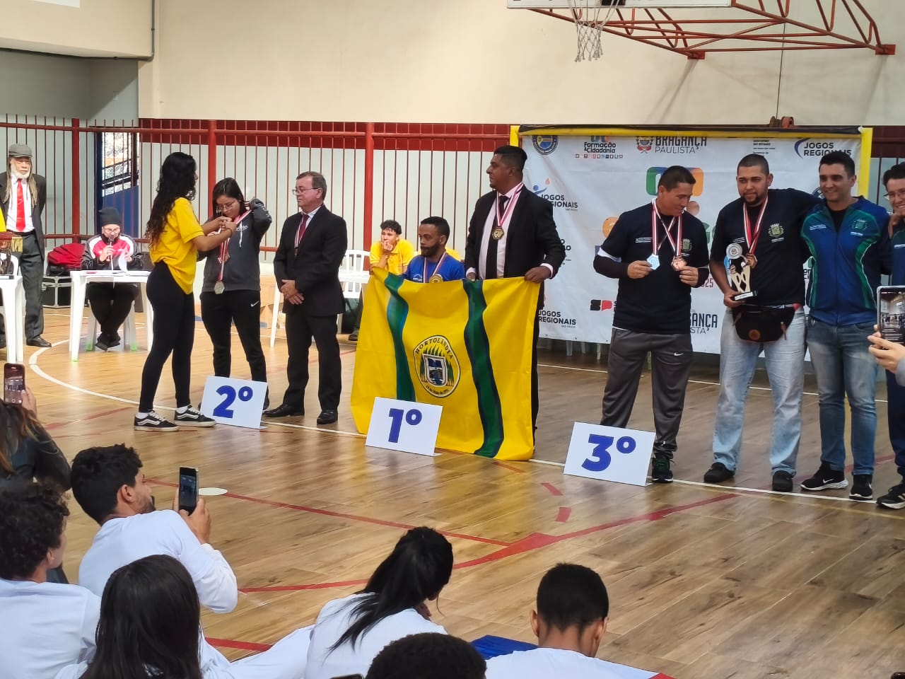 Delega&ccedil;&atilde;o de Bragan&ccedil;a Paulista conquista medalhas na Capoeira 02