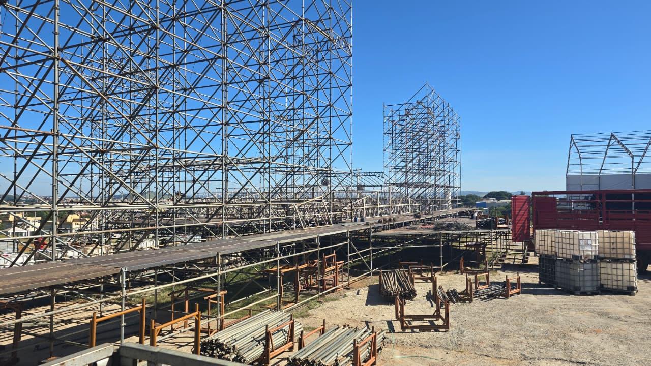 Estrutura da Expoagro e Festa do Pe&atilde;o entra na fase final de montagem Foto 02