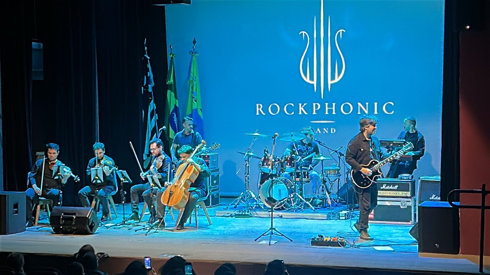 Espet&aacute;culo da Banda Rockphonic leva o p&uacute;blico aodel&iacute;rio no Festival de Inverno de Bragan&ccedil;a Paulista (3)