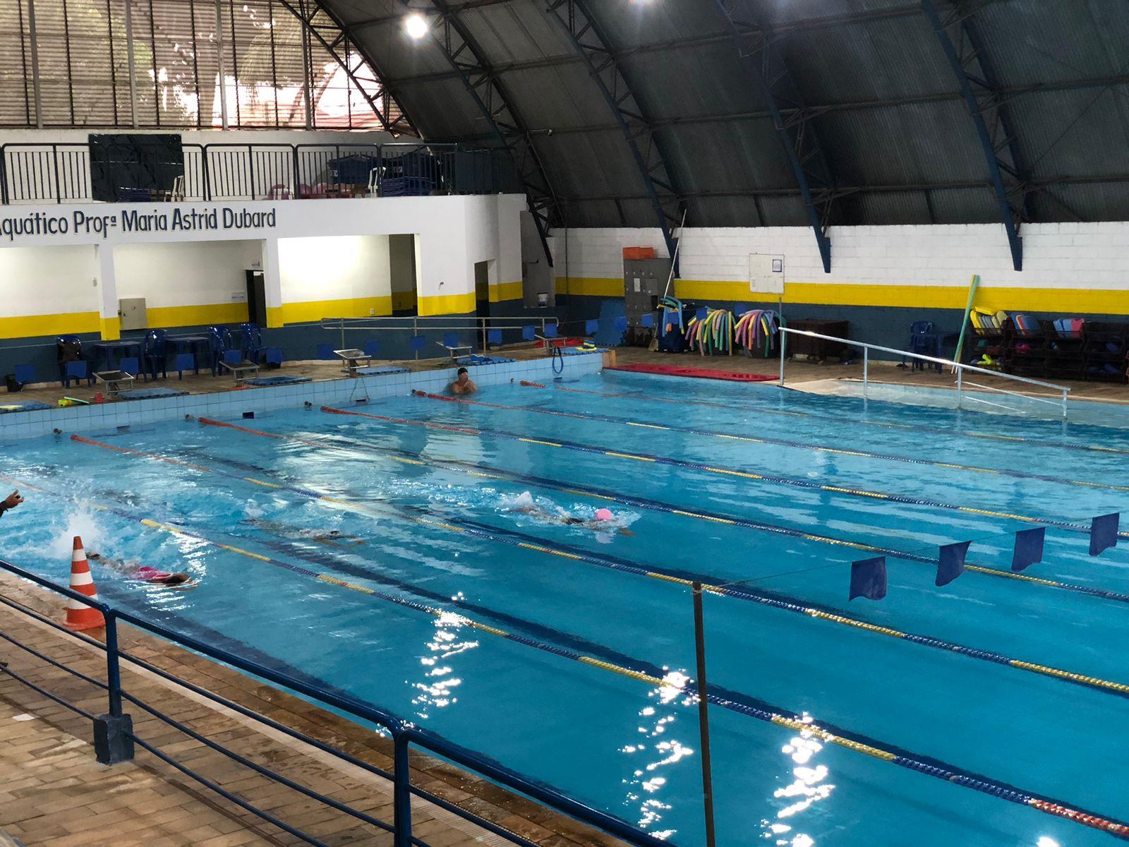 Piscina aquecida garante mais conforto aos alunos do Complexo Aqu&aacute;tico do J&uacute;lio de Mesquita Foto 02