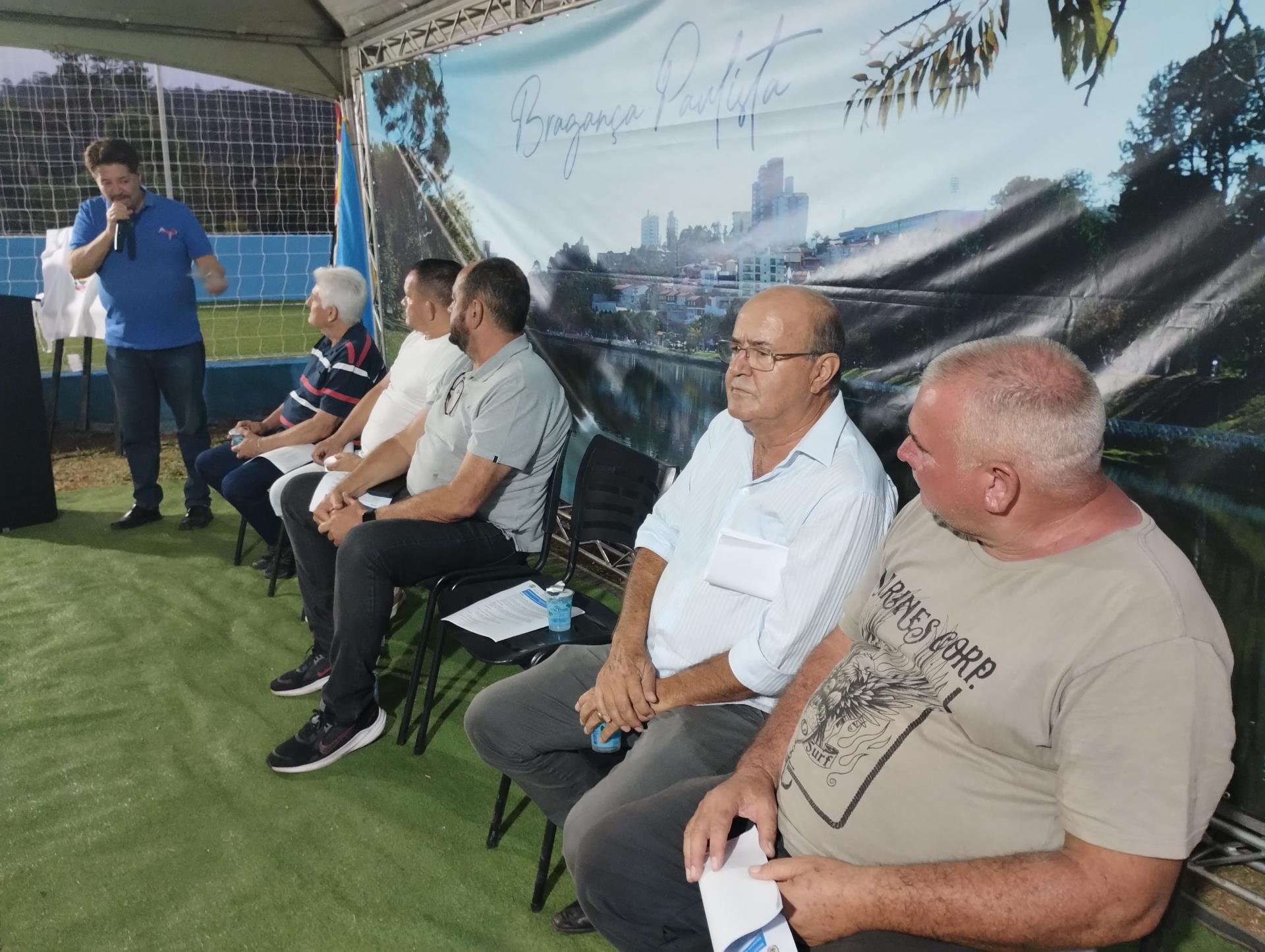 Prefeitura de Bragan&ccedil;a Paulista entrega nova quadra society no bairro Vem Viver (3)