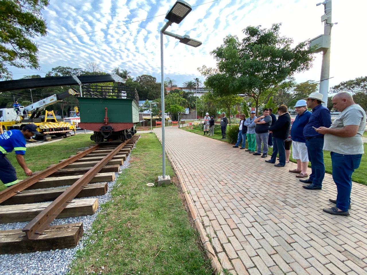 17.10.2022 Conclu&iacute;da transfer&ecirc;ncia da locomotiva para cabeceira do Lago do Tabo&atilde;o (2)