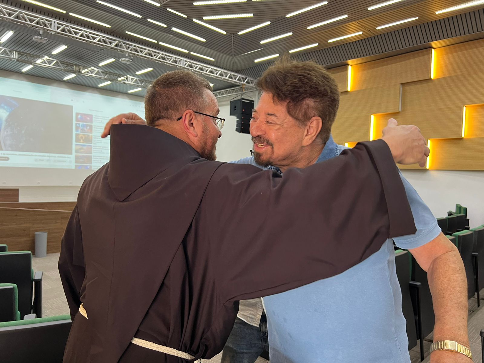 29.03.2023 Administra&ccedil;&atilde;o Municipal participa de evento promovido pela Associa&ccedil;&atilde;o Mata Ciliar (3)