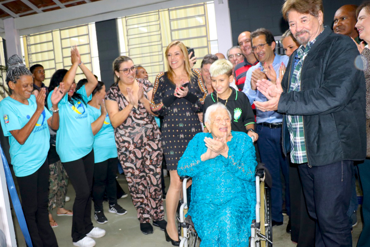 10.01.2023 Centenas de pessoas prestigiam inauguração do Centro de Capacitação e Treinamento Wanda Lonza Del Roio, no Henedina Cortez (1)