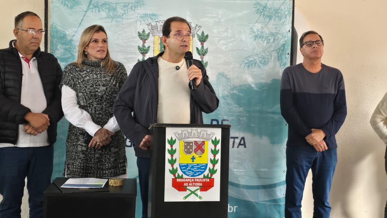 Prefeitura apresenta proposta de valoriza&ccedil;&atilde;o dos servidores municipais (2)