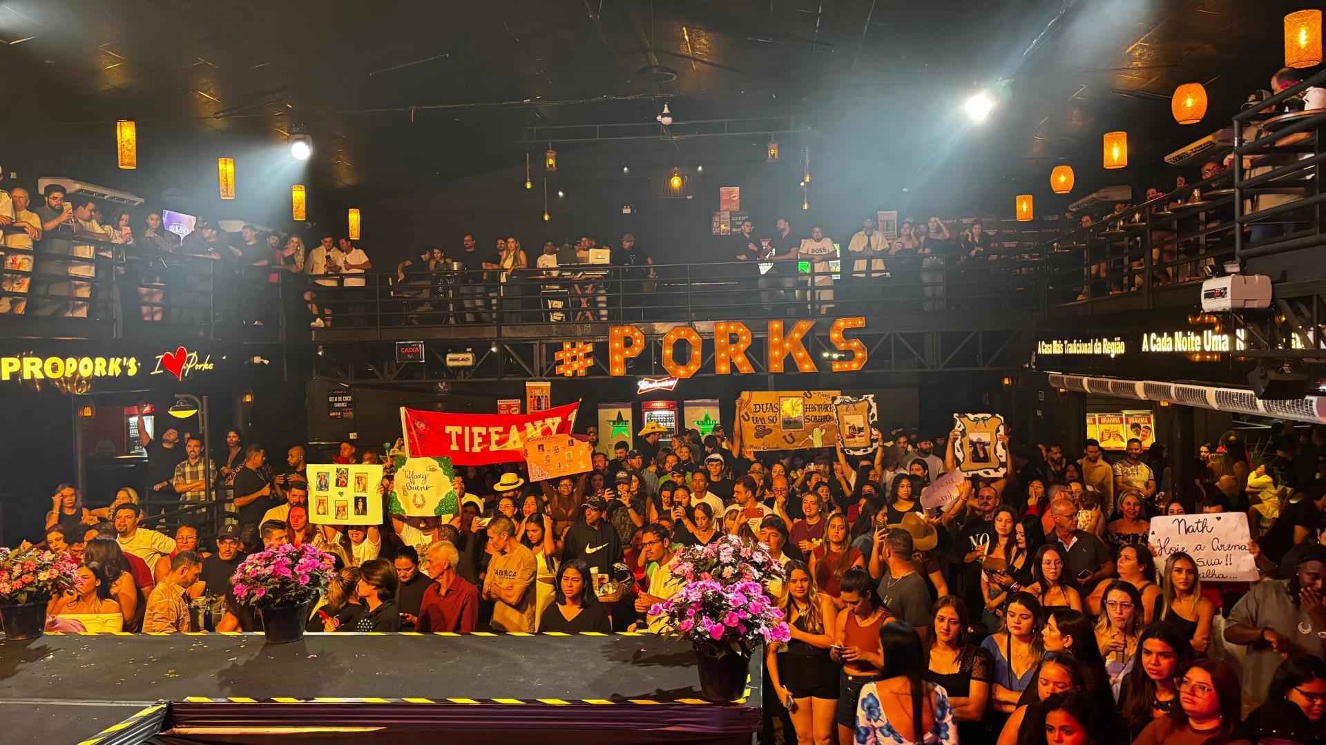 Final da Corte da 59&ordf; Expoagro e 32&ordf; Festa do Pe&atilde;o consagra novas representantes em noite de emo&ccedil;&atilde;o (3)