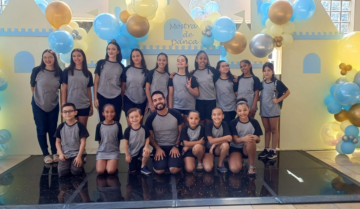 Tr&ecirc;s coreografias de Oficinas de Jazz passsam em seletiva 02