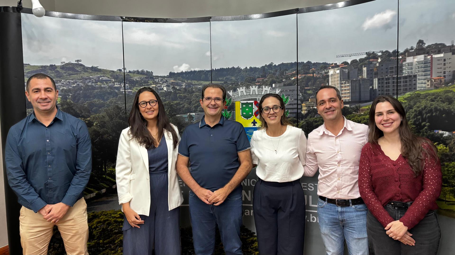 Prefeitura e Grupo Carrefour Brasil discutem implanta&ccedil;&atilde;o do Atacad&atilde;o em Bragan&ccedil;a Paulista 03