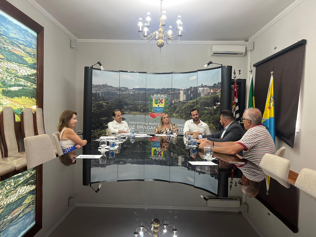 Prefeitura de Bragan&ccedil;a Paulista fortalece parcerias regionais com reuni&otilde;es sobre sa&uacute;de, se