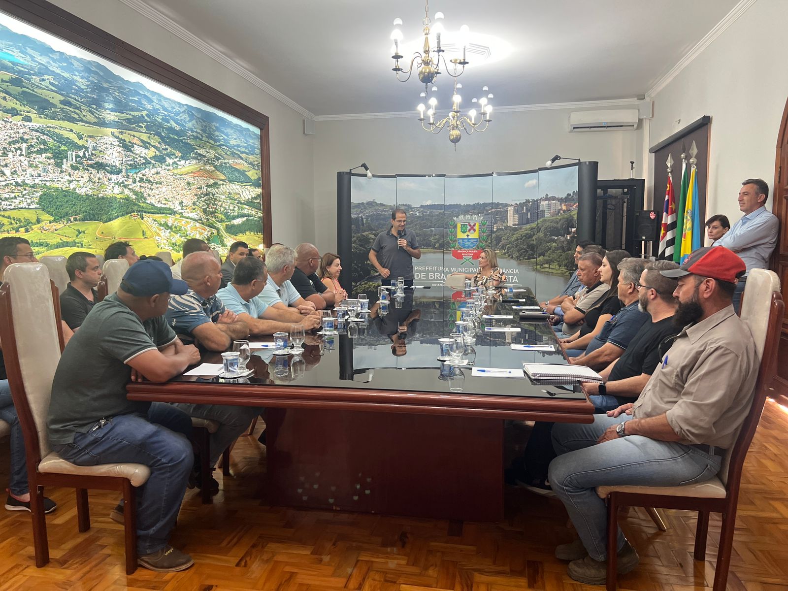 Prefeitura de Bragan&ccedil;a Paulista realiza reuni&atilde;o com servidores municipais (6)