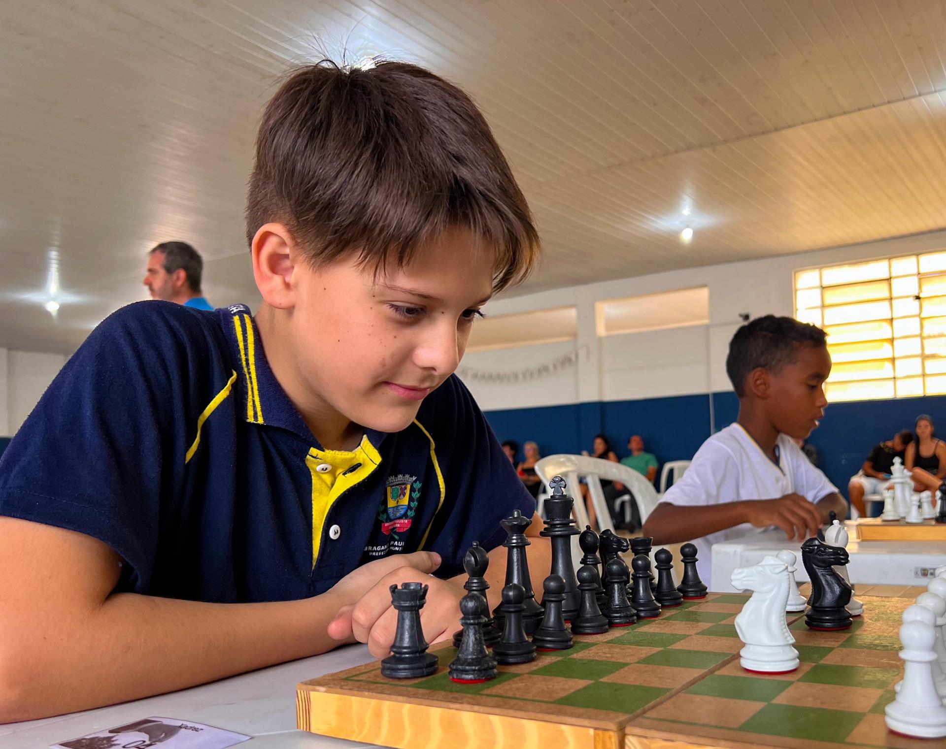 Campeonato de xadrez reunirá 1,5 mil alunos no Pacaembu - 25/06/2013 -  Folhinha - Folha de S.Paulo