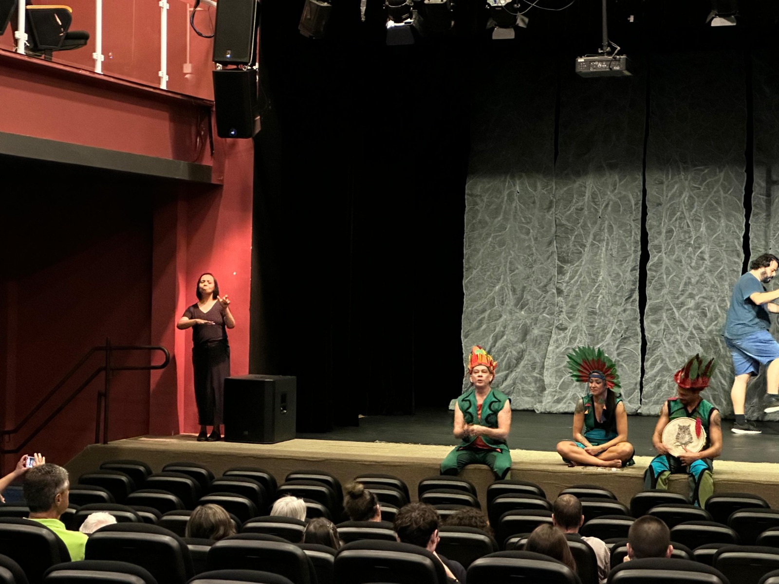 A Arte Multidisciplinar da Cia. Repentistas do Corpo e suas Brasilidades (3)