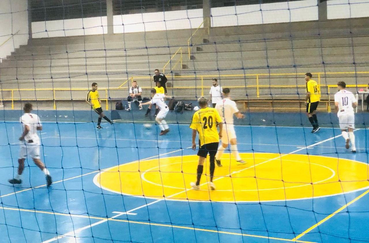5&ordf; Copa Bragan&ccedil;a de Futsal come&ccedil;a com nove jogos no Gin&aacute;sio Rubens Batazza (3)