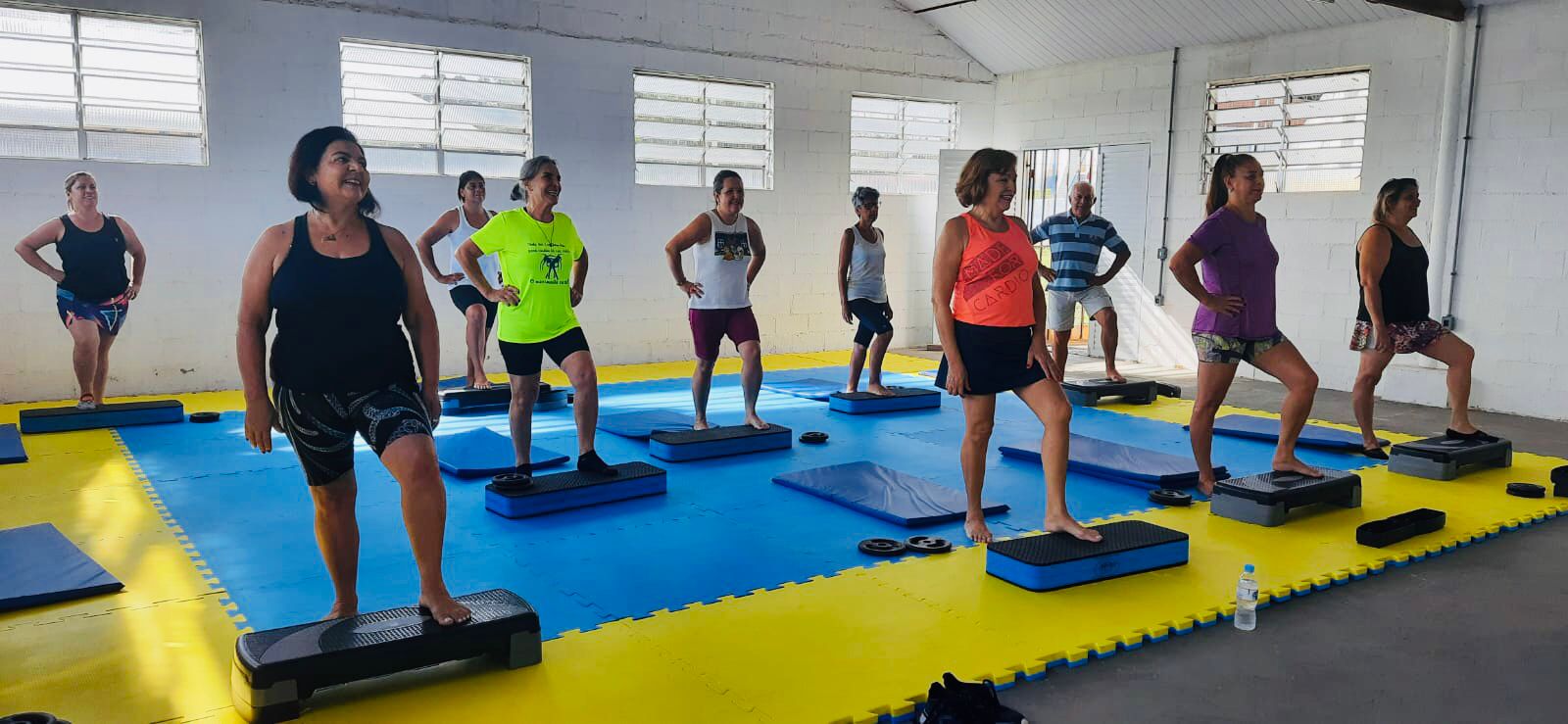 Aulas de gin&aacute;stica localizada acontecem gratuitamente no Louren&ccedil;&atilde;o (3)