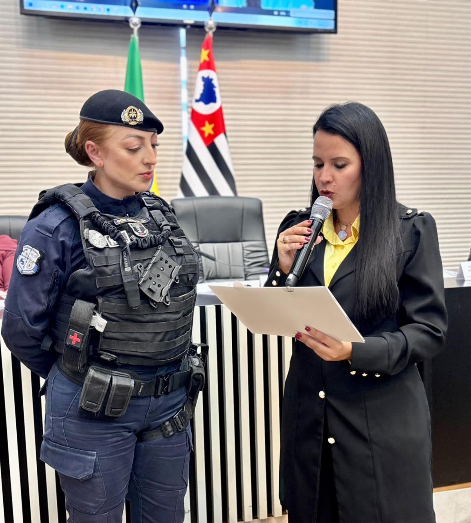 Dedica&ccedil;&atilde;o e reconhecimento agente da GCM recebe homenagem na Alesp 03