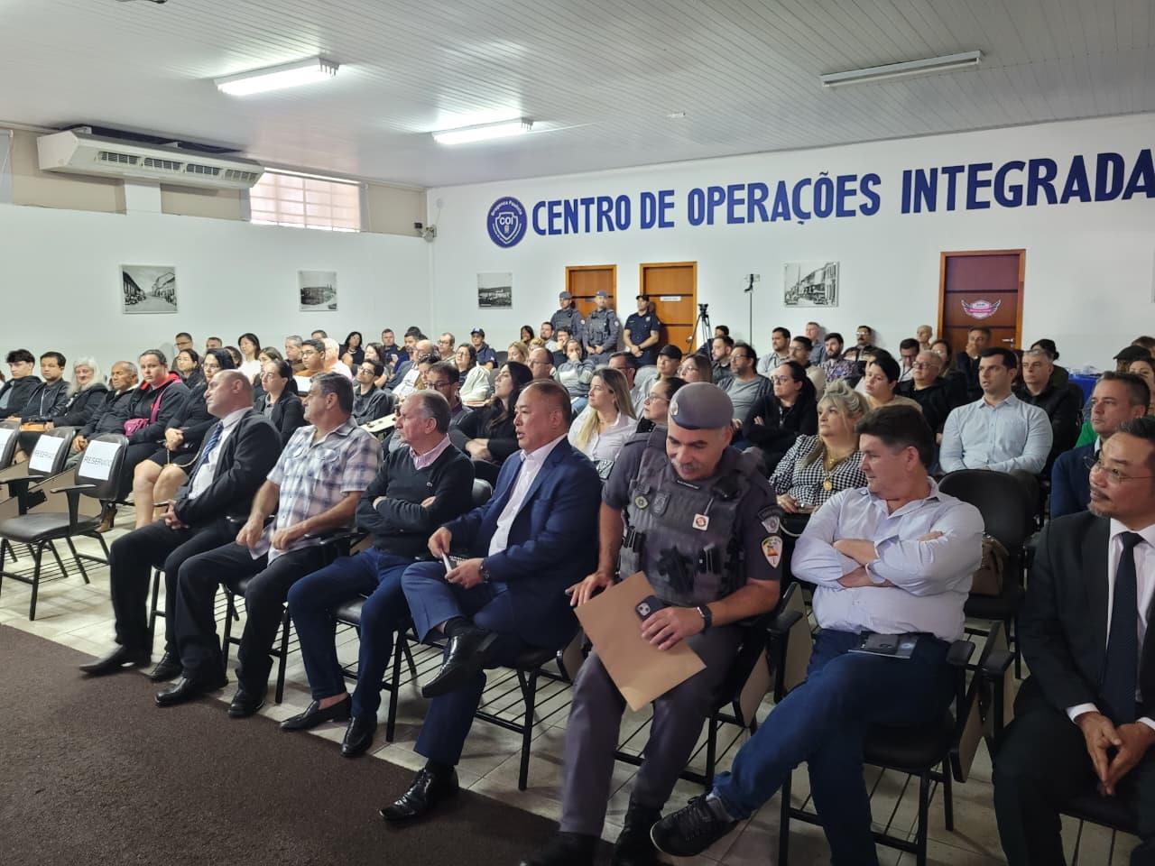 Deputado Luiz Philippe de Orleans e Bragança ministra palestra sobre reforma tributária e livre iniciativa em Bragança Paulista (4)