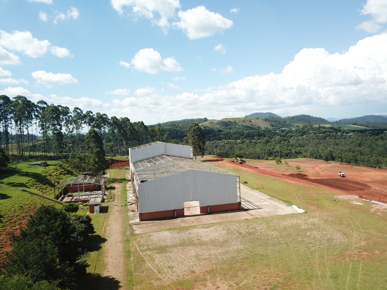 Obras novas empresas Pr&oacute;-Ind&uacute;stria fase 1 03
