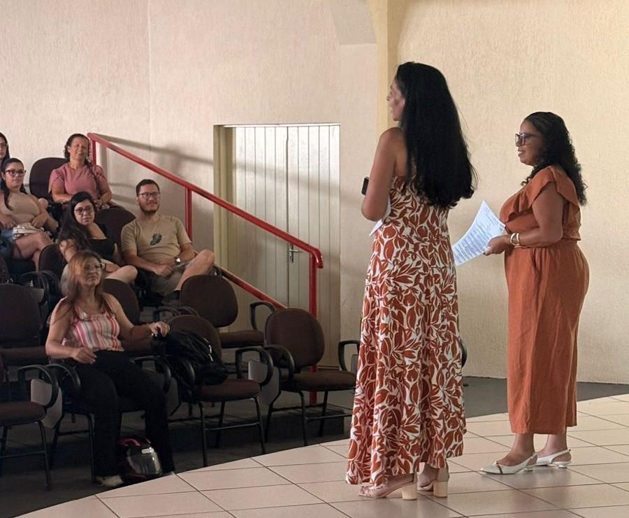 Profissionais contratados da educa&ccedil;&atilde;o participam de encontro de forma&ccedil;&atilde;o (2)