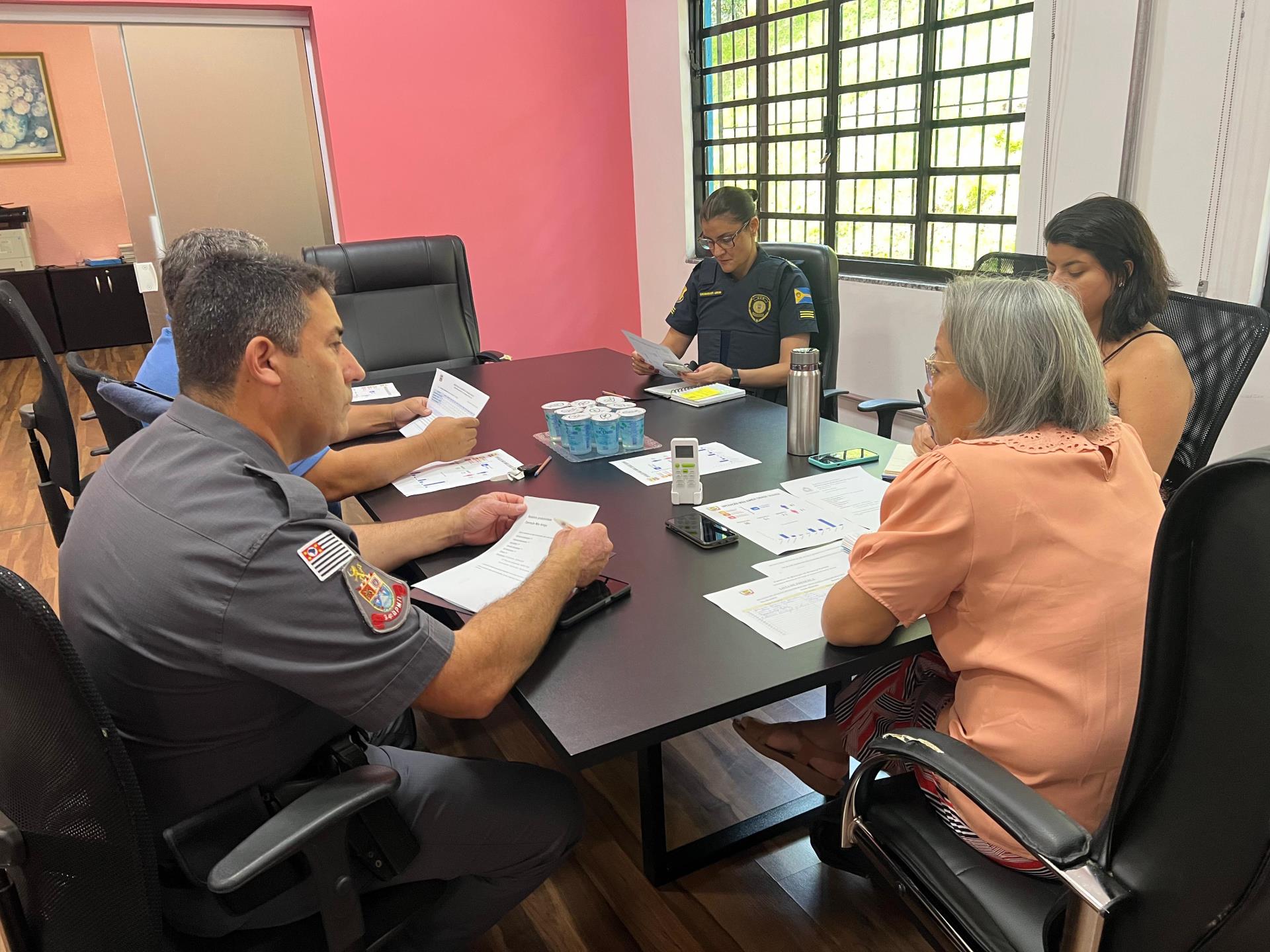 Reuni&atilde;o da a&ccedil;&atilde;o M&atilde;o Amiga e Cidade Segura &eacute; realizada pela SEMADS (4)